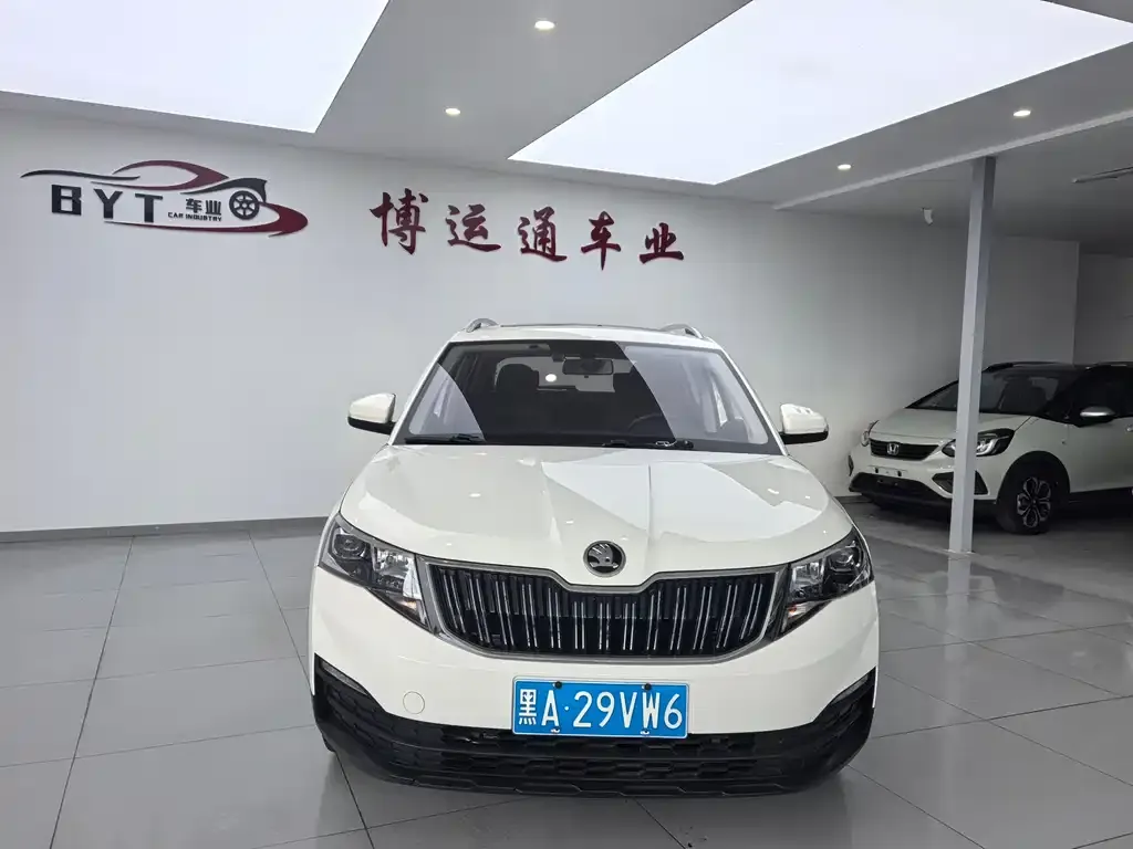 Skoda Kamiq — фото 3