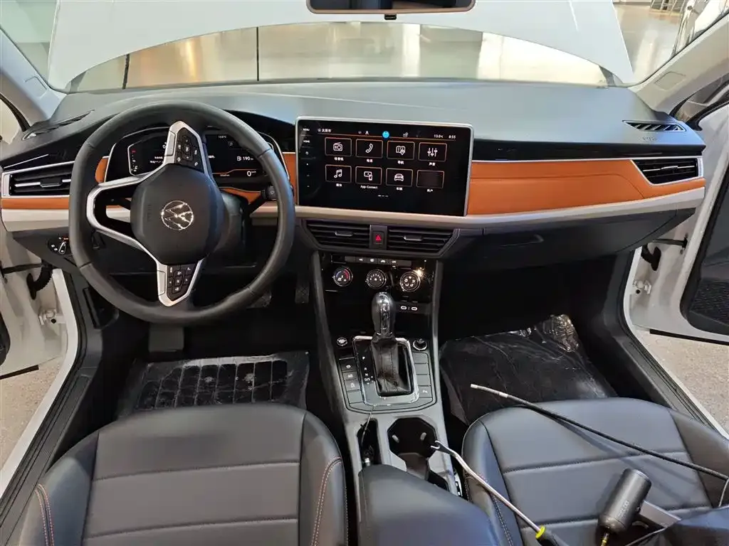 Volkswagen Bora 2024 из CN, фото 10