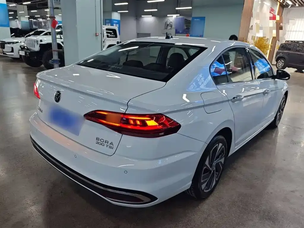 Volkswagen Bora 2024 из CN, фото 7