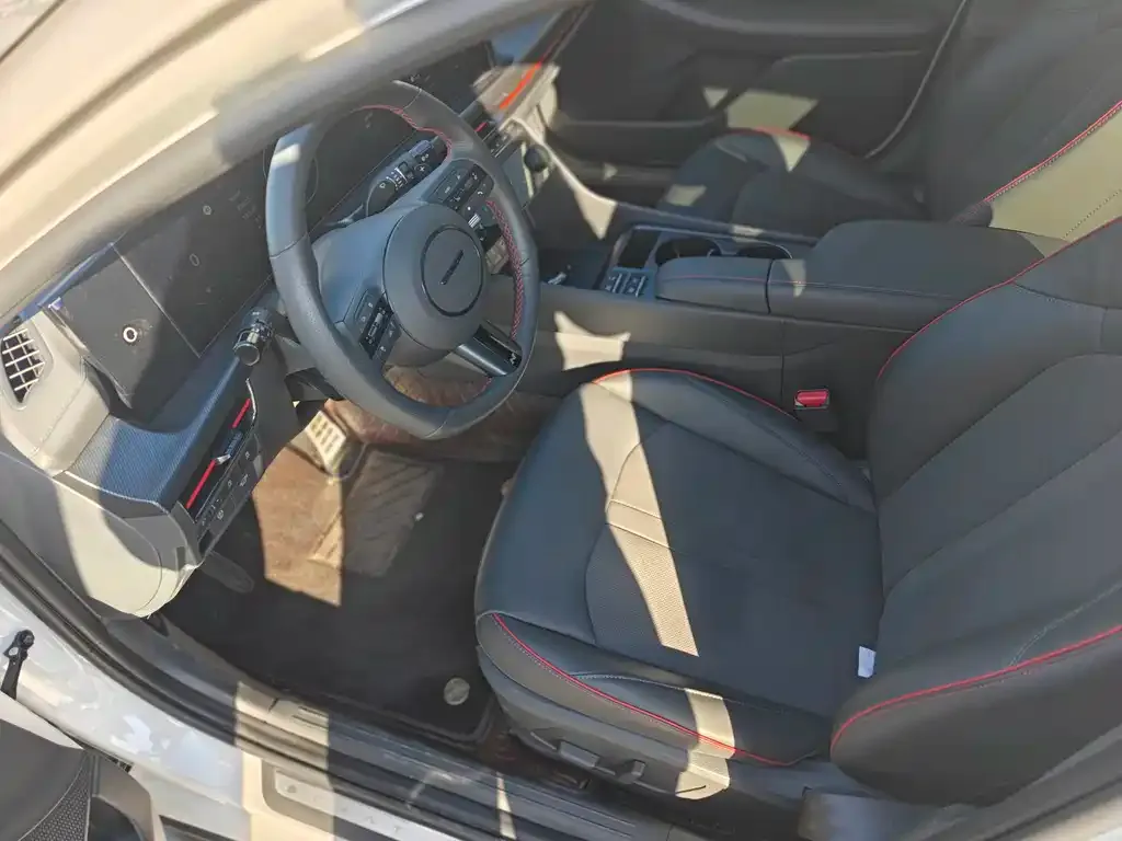 Hyundai Sonata 2024 из CN, фото 2