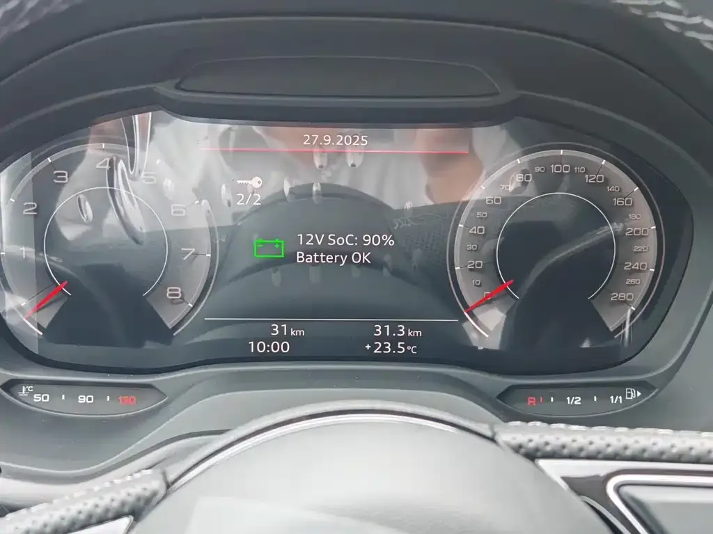 Audi Q2L 2025 из CN, фото 2