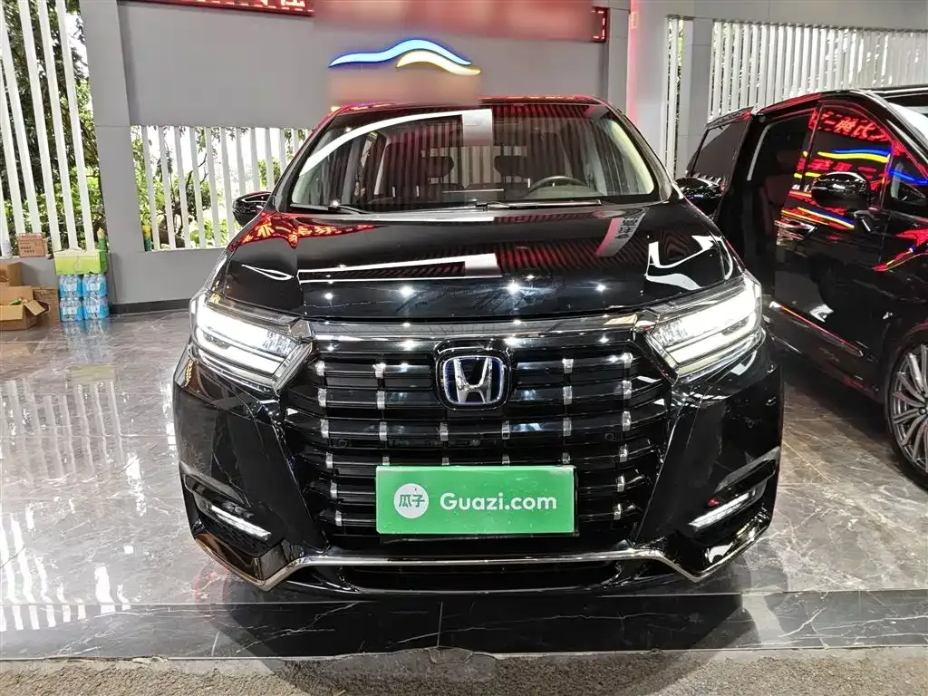 Honda Elysion 2022 из CN, фото 7