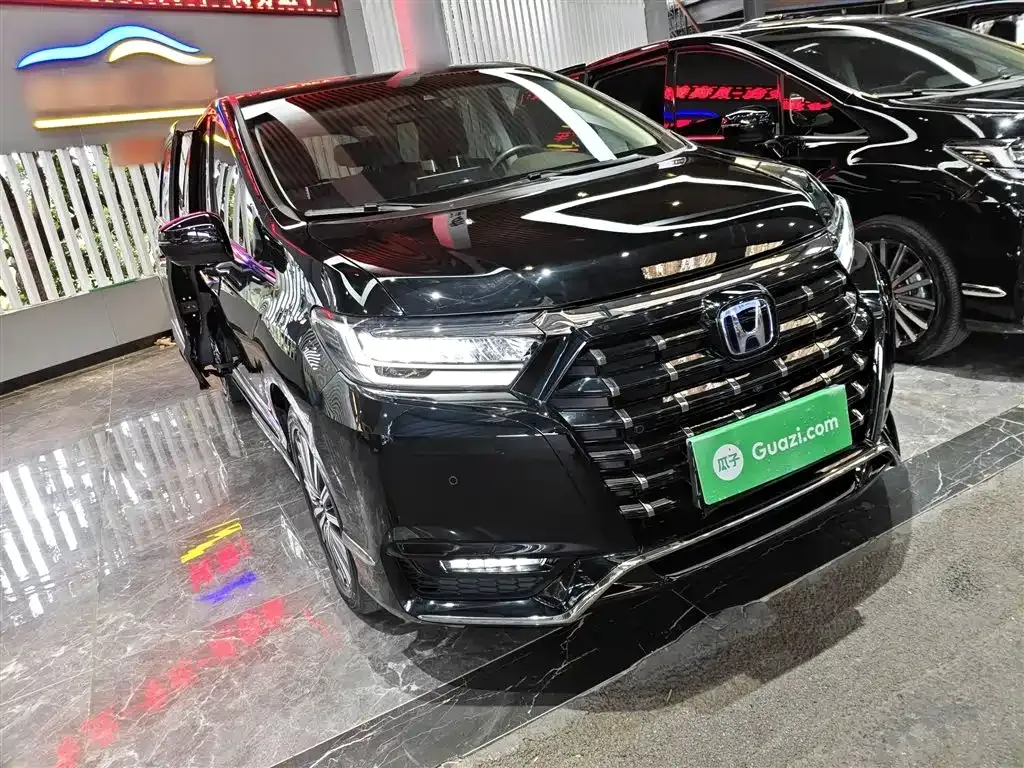 Honda Elysion 2022 из CN, фото 5