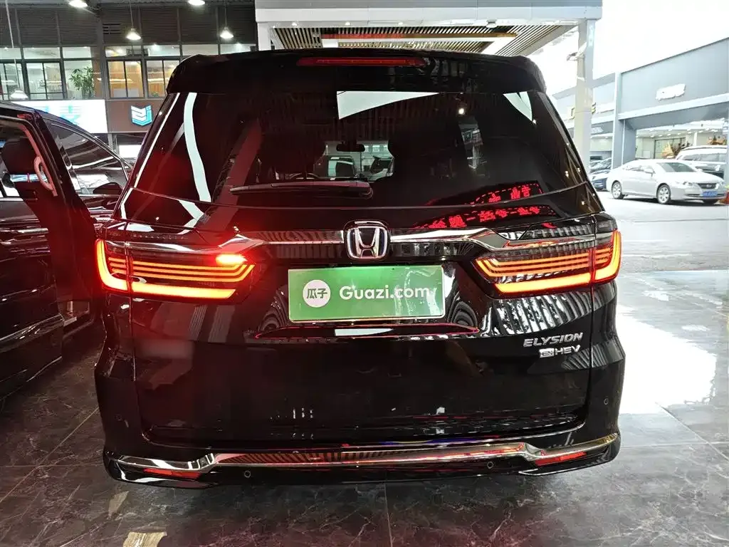 Honda Elysion 2022 из CN, фото 8