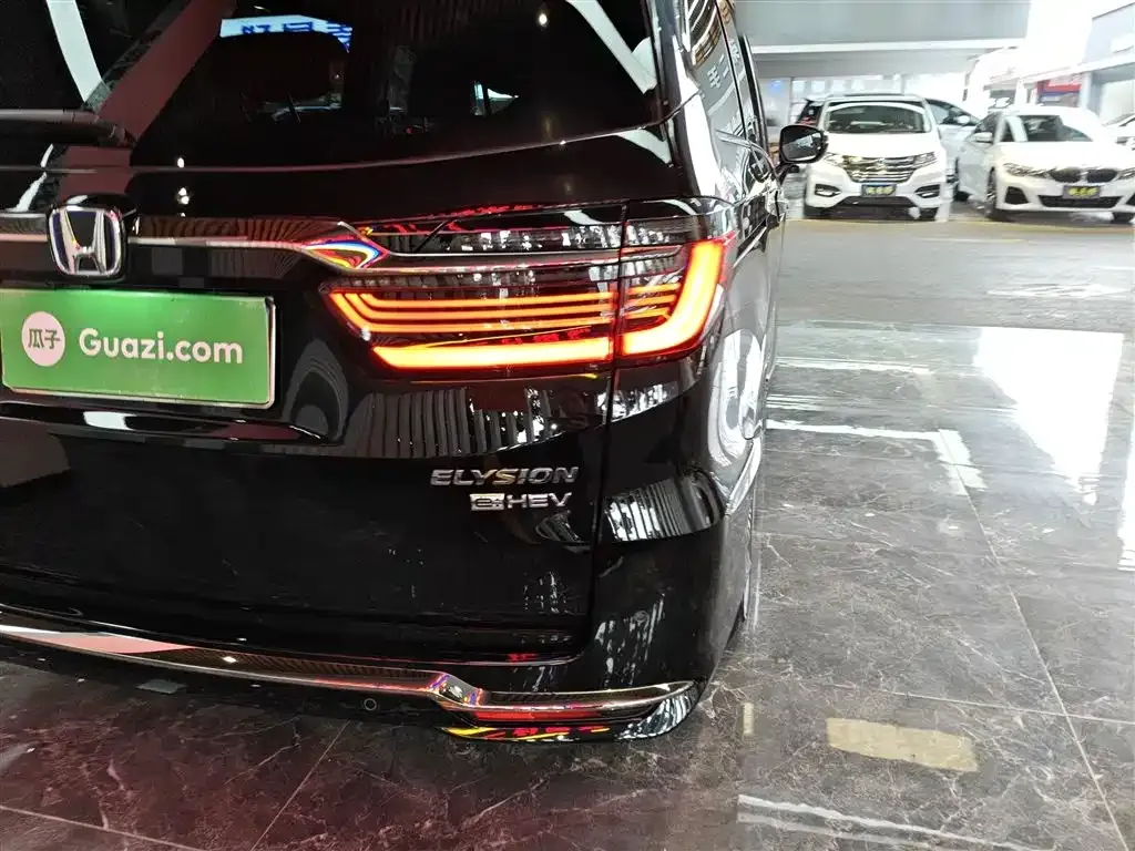 Honda Elysion 2022 из CN, фото 2