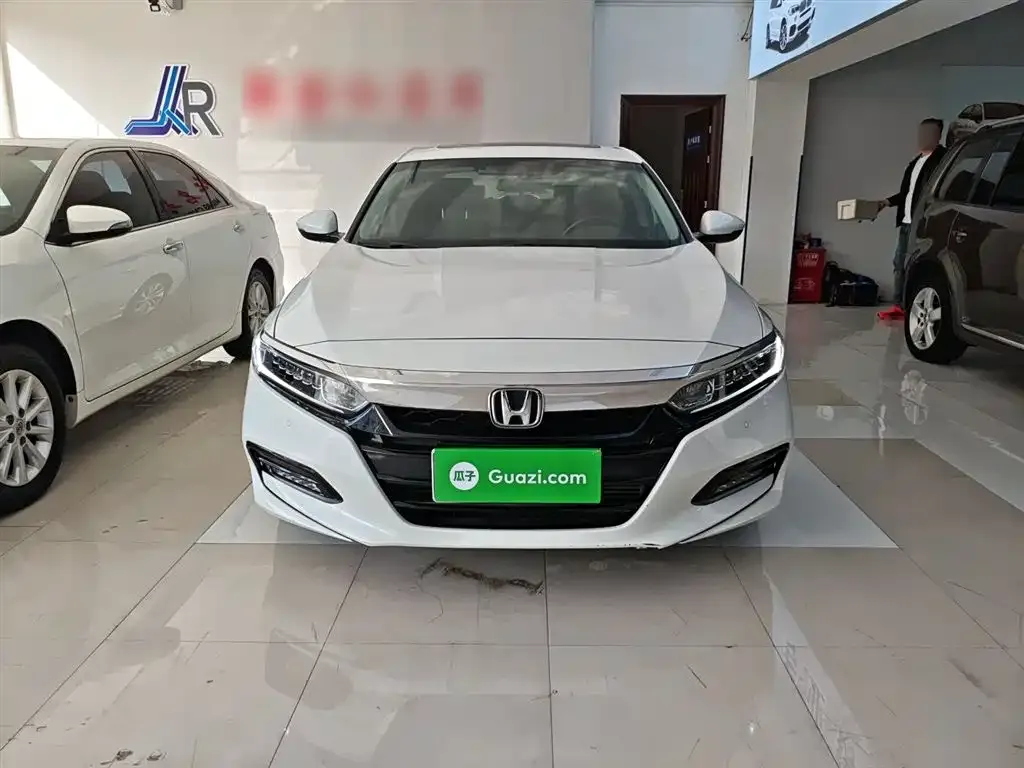 Honda Accord — фото 3