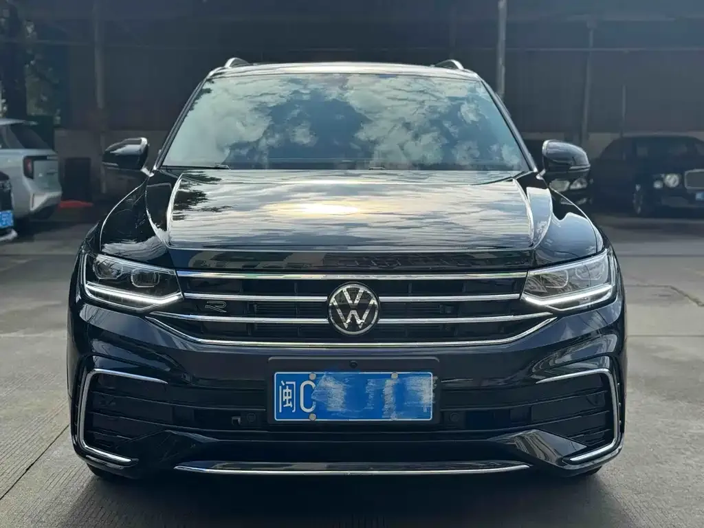 Volkswagen Tiguan L 2024 из CN, фото 2