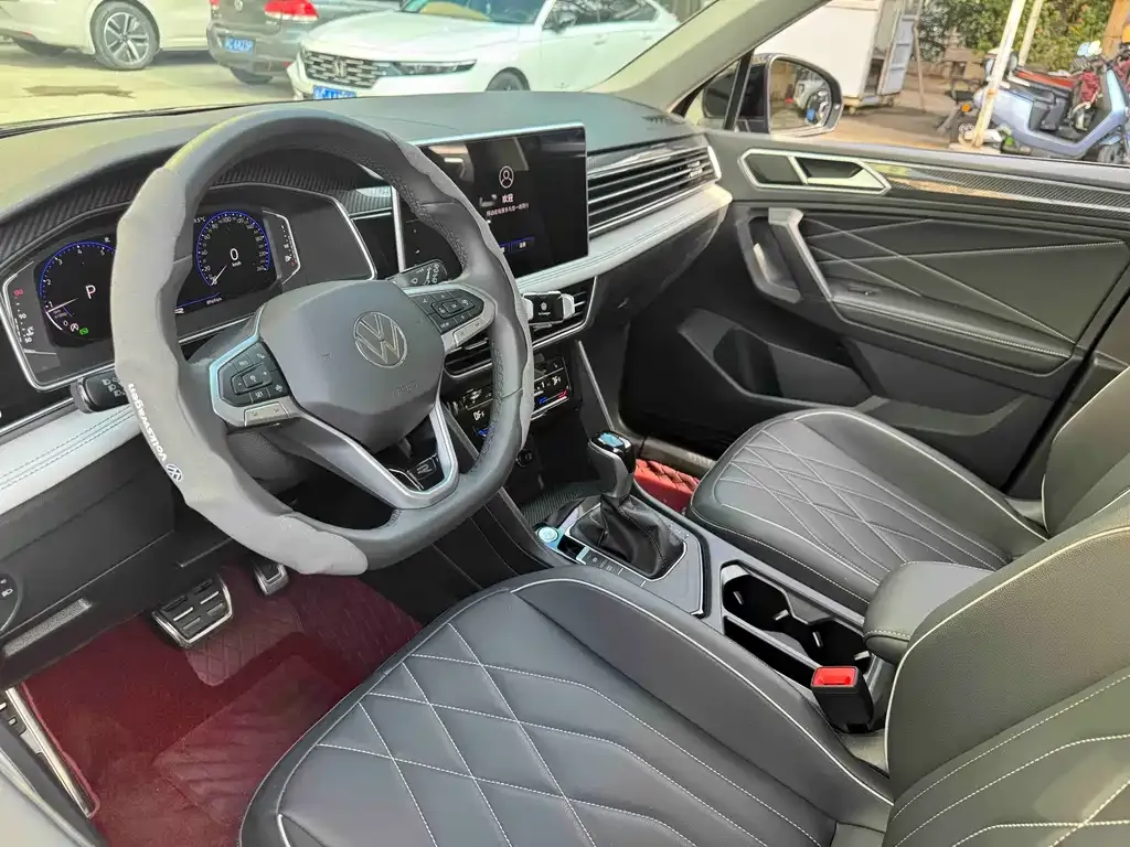 Volkswagen Tiguan L 2024 из CN, фото 6