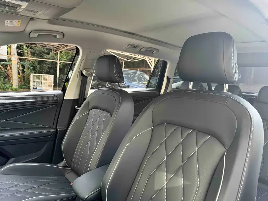 Volkswagen Tiguan L 2024 из CN, фото 5