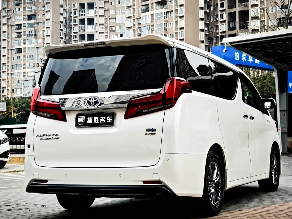 Toyota Alphard 2023 из CN, фото 7