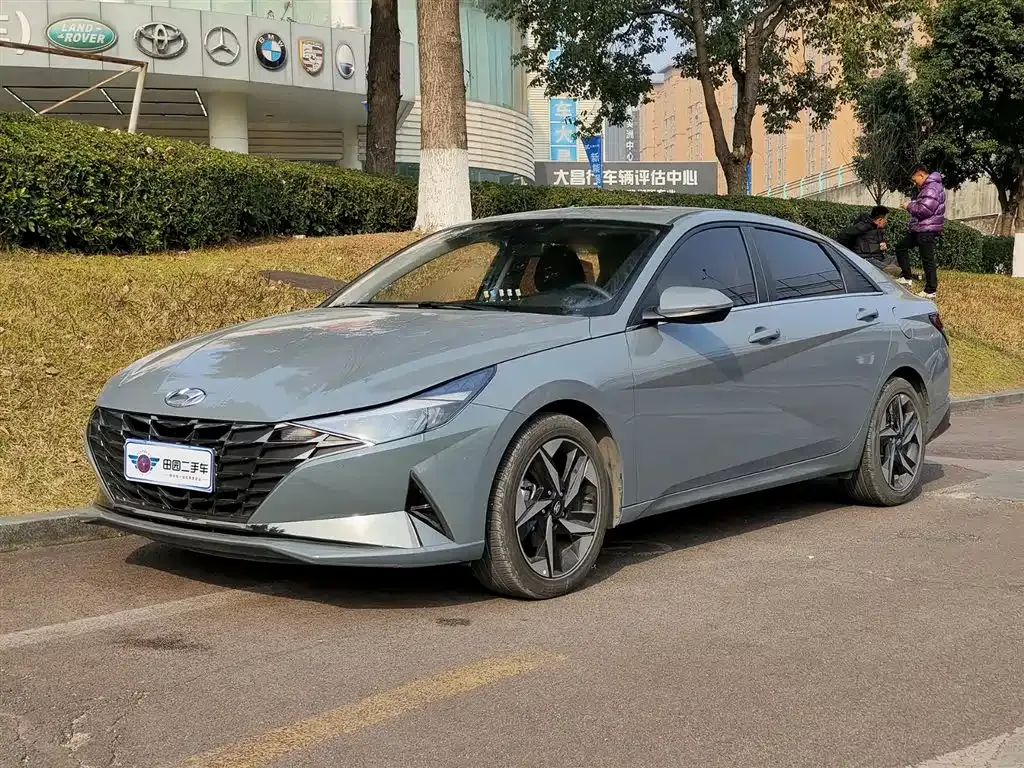 Hyundai Elantra 2022 из CN, фото 1