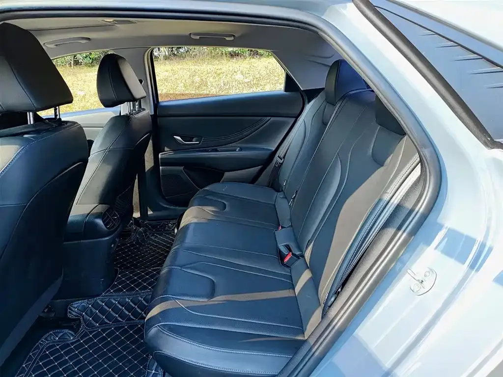 Hyundai Elantra 2022 из CN, фото 6