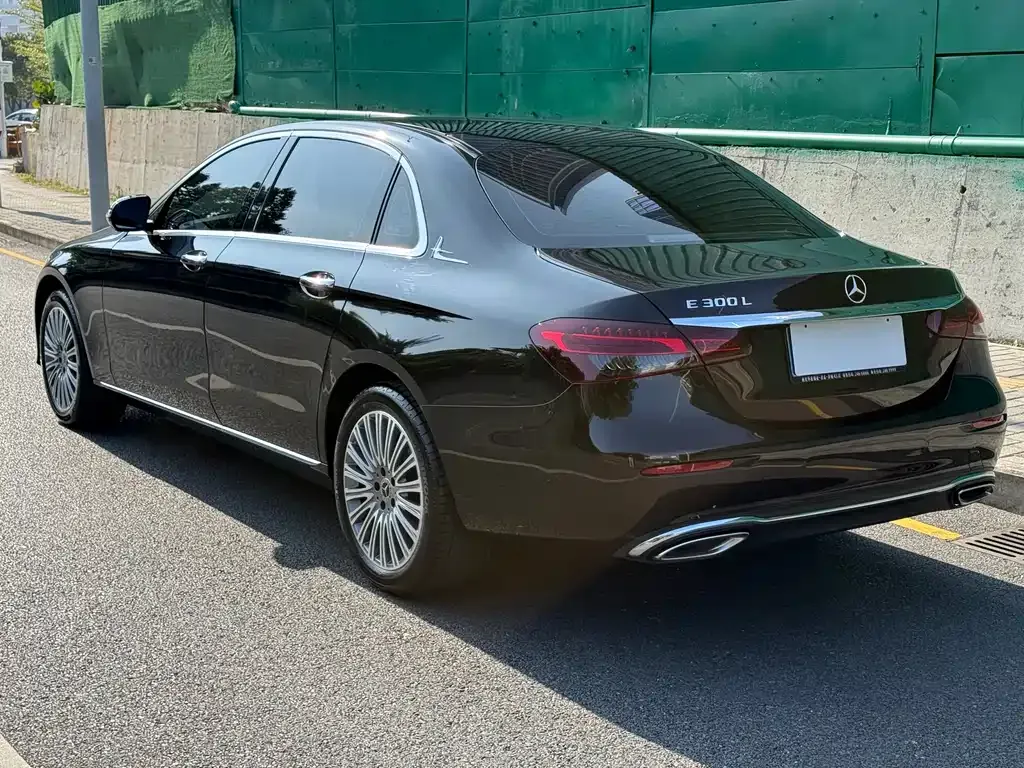 Mercedes-Benz E-Class 2023 из CN, фото 3