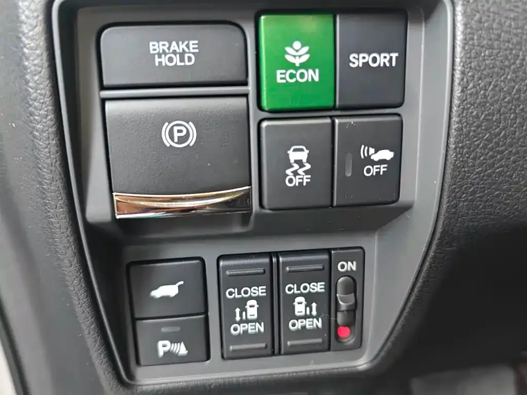 Honda Elysion 2024 из CN, фото 2