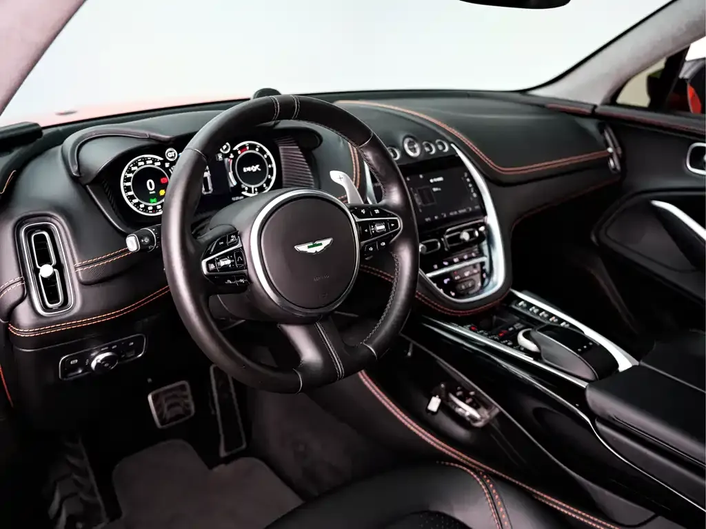 Aston Martin DBX 2021 из CN, фото 9