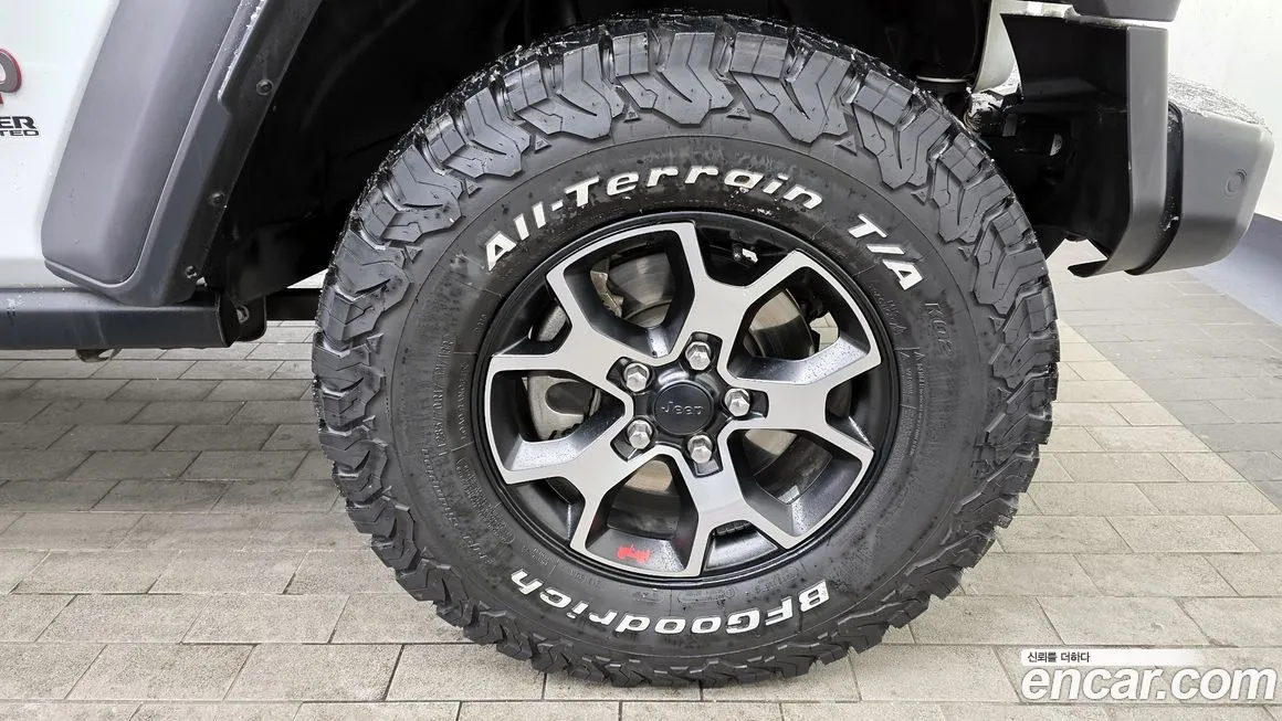 Jeep Wrangler 2021 из KR, фото 3