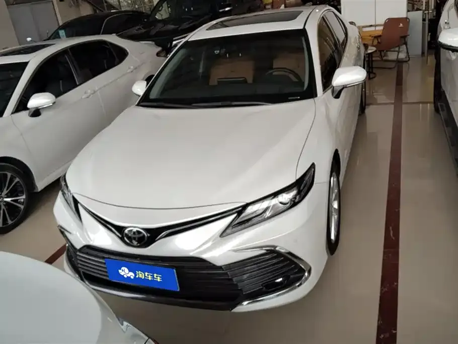 Toyota Camry 2023 из CN, фото 4