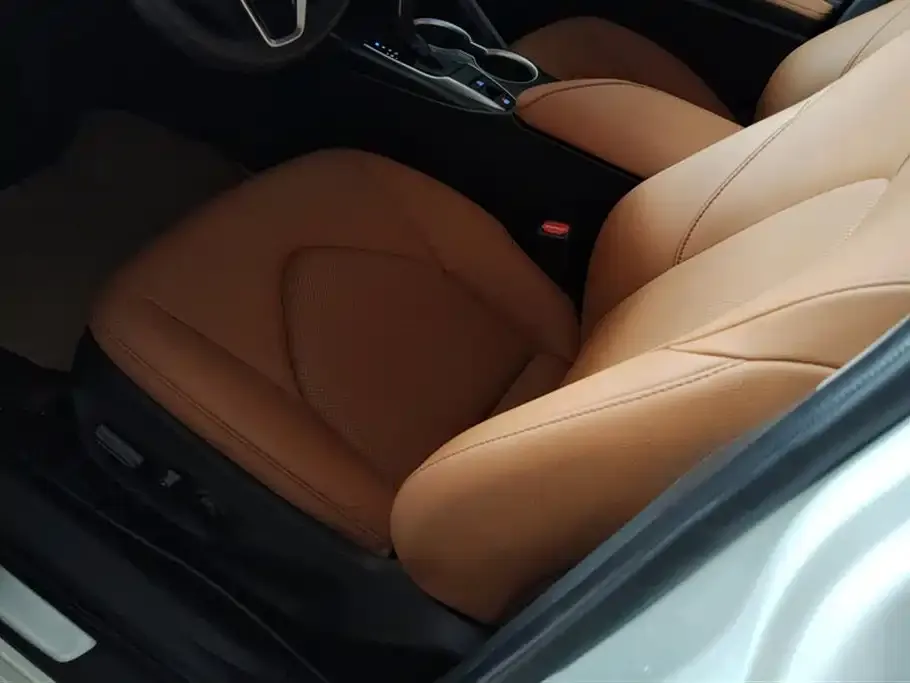 Toyota Camry 2023 из CN, фото 8