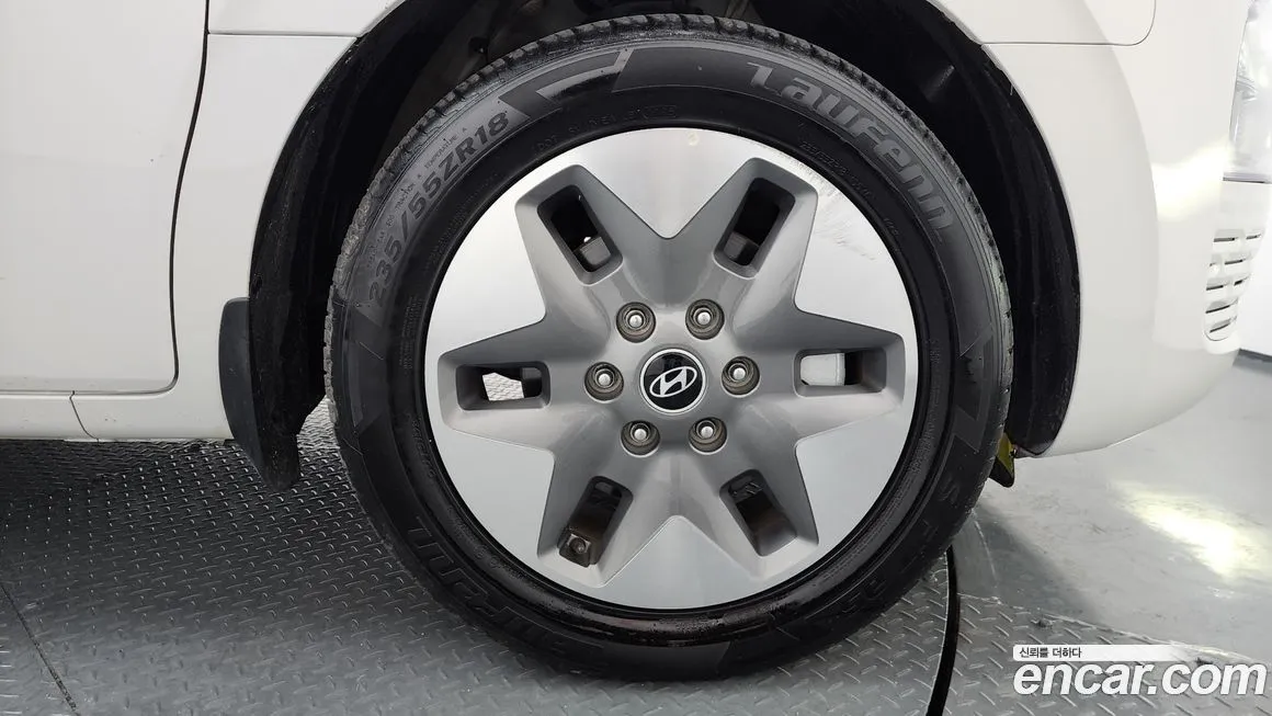 Hyundai Staria 2025 из KR, фото 5