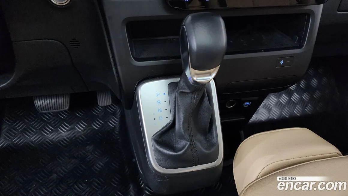 Hyundai Staria 2025 из KR, фото 9
