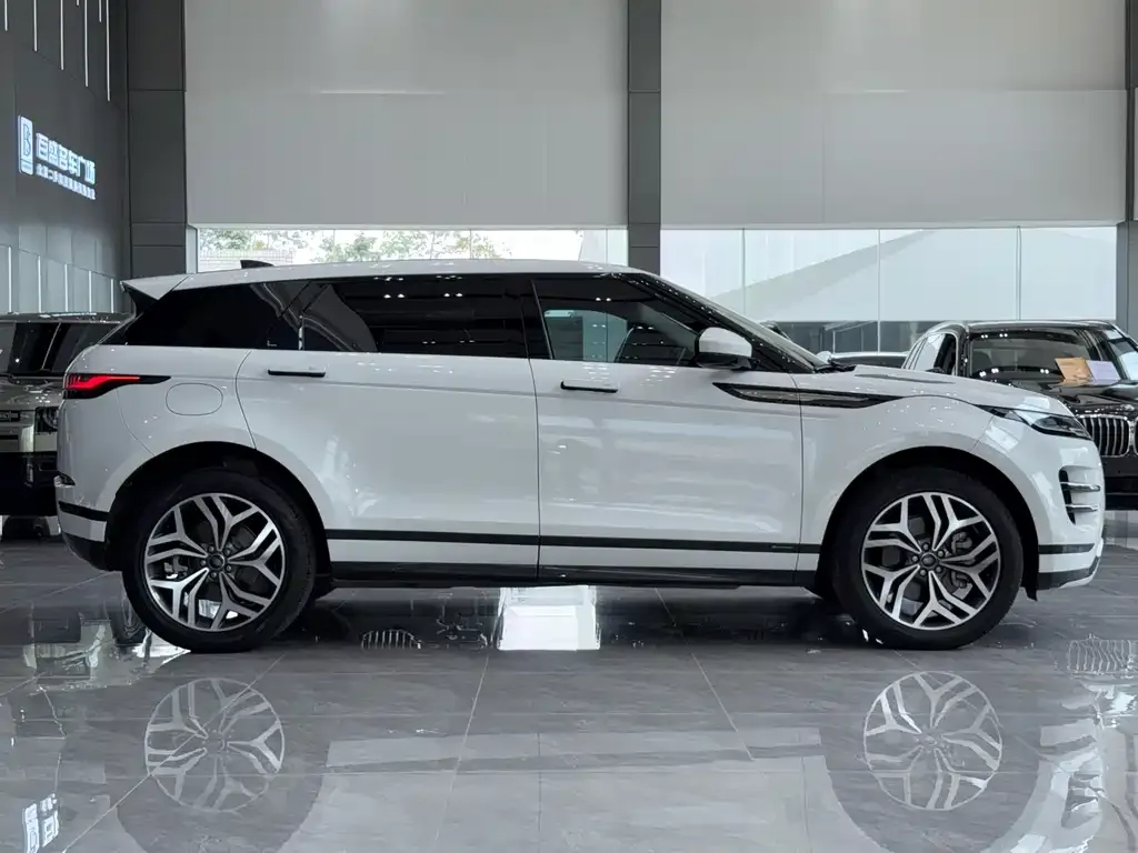 Land Rover Evoque — фото 4