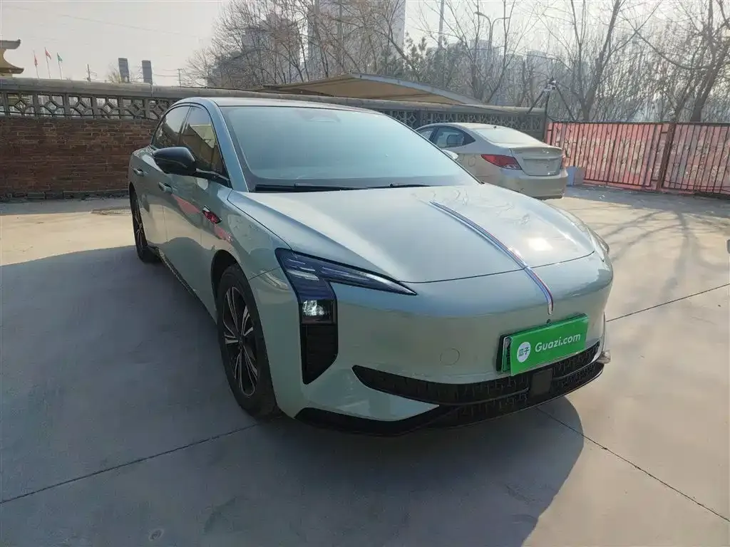 Hongqi EH7 2025 из CN, фото 2