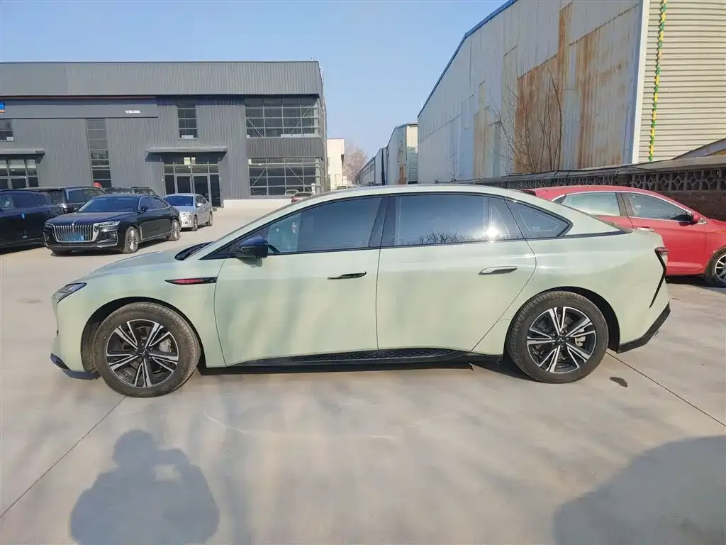 Hongqi EH7 2025 из CN, фото 4