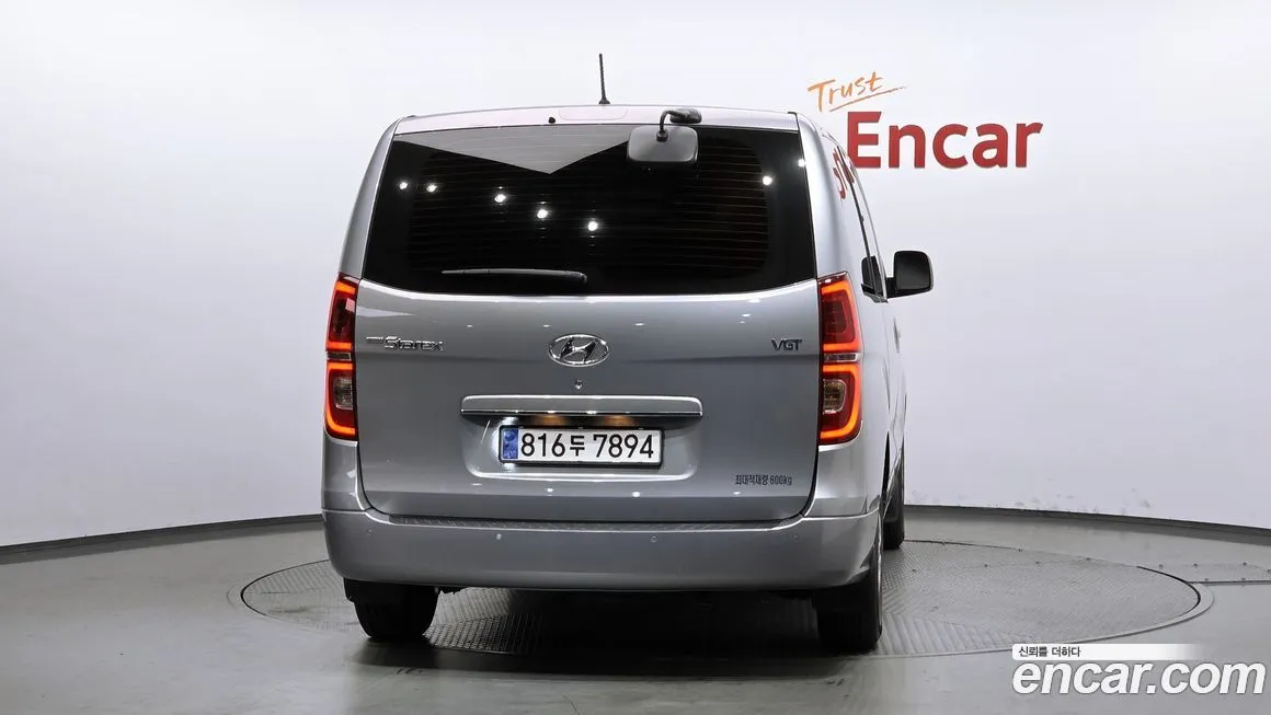 Hyundai Starex — фото 4