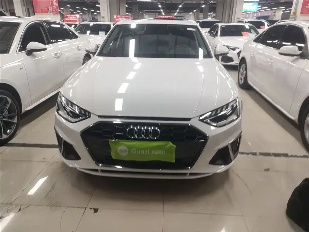 Audi A4L 2022 из CN, фото 9