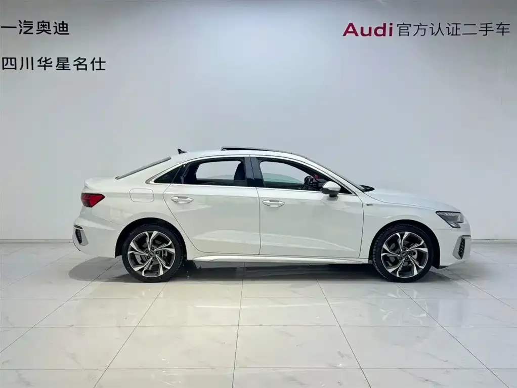 Audi A3 2023 из CN, фото 4