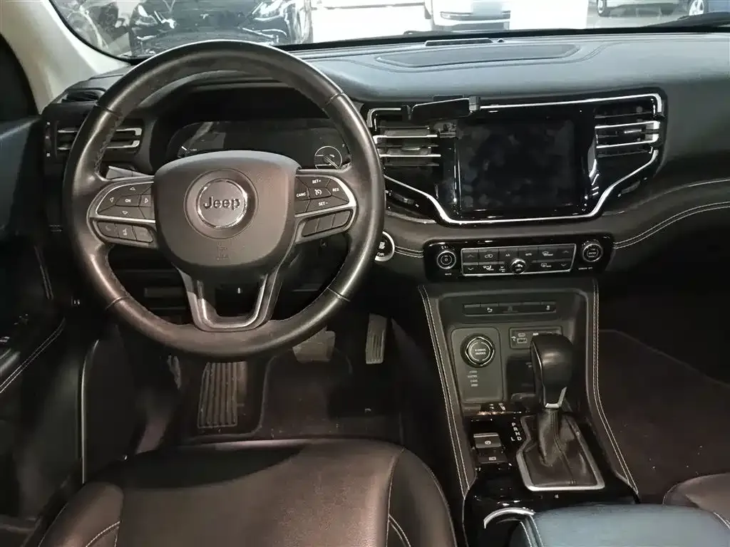 Jeep Grand Commander PHEV 2021 из CN, фото 5