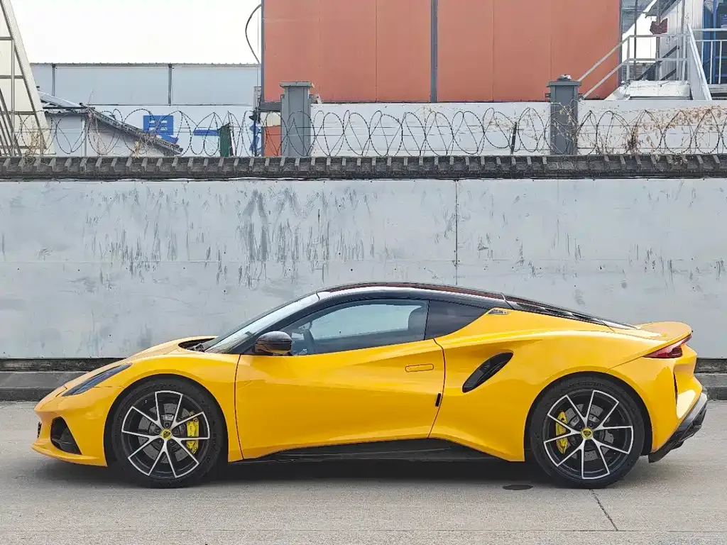 Lotus Emira 2023 из CN, фото 4