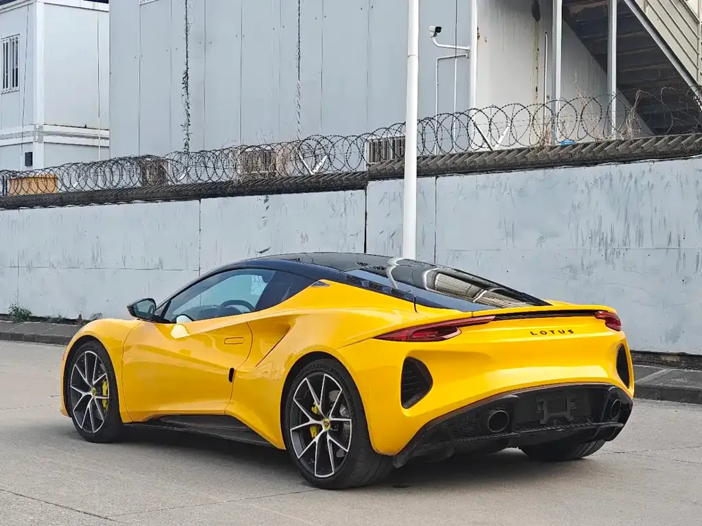 Lotus Emira 2023 из CN, фото 9