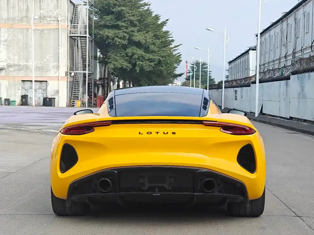 Lotus Emira 2023 из CN, фото 7