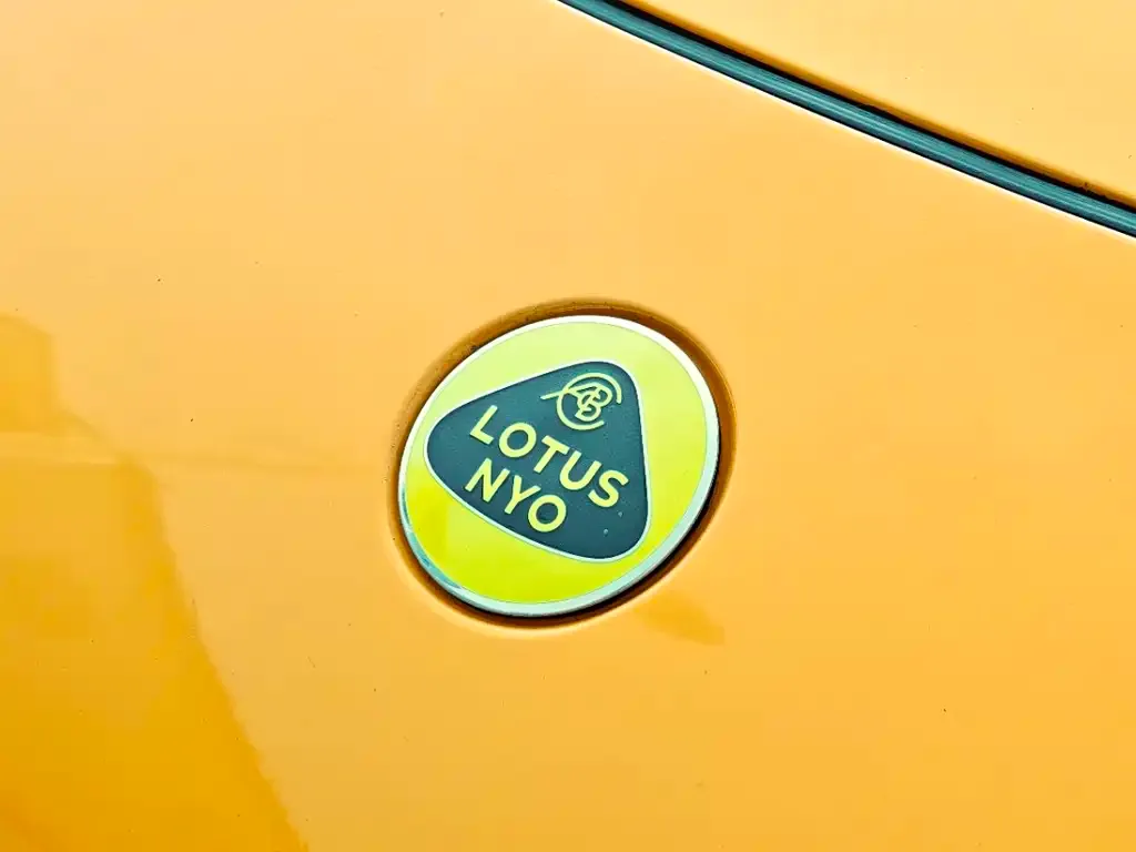 Lotus Emira 2023 из CN, фото 2