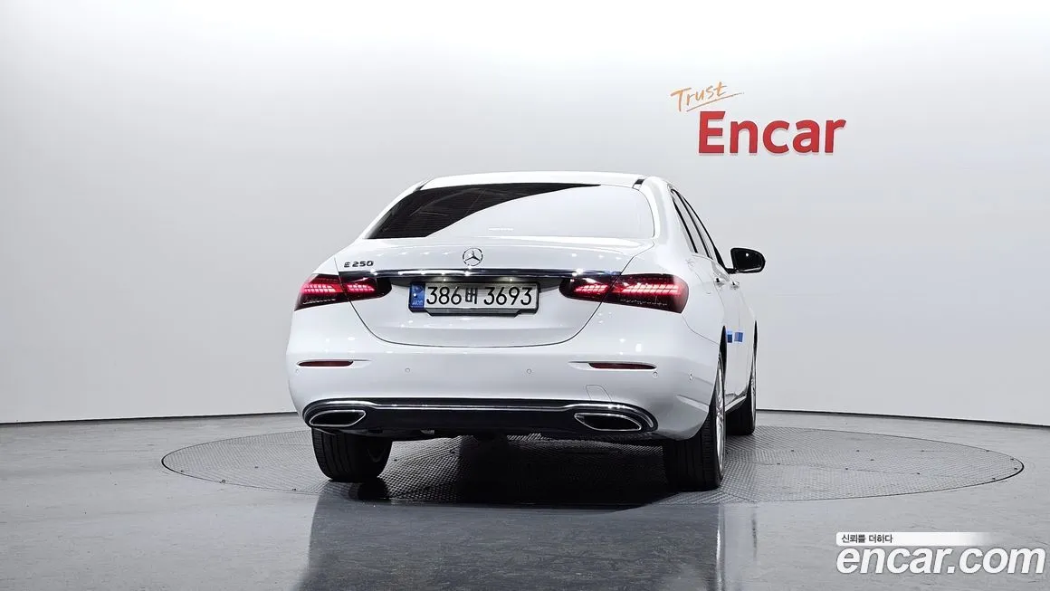 Mercedes-Benz E-Class 2021 из KR, фото 3