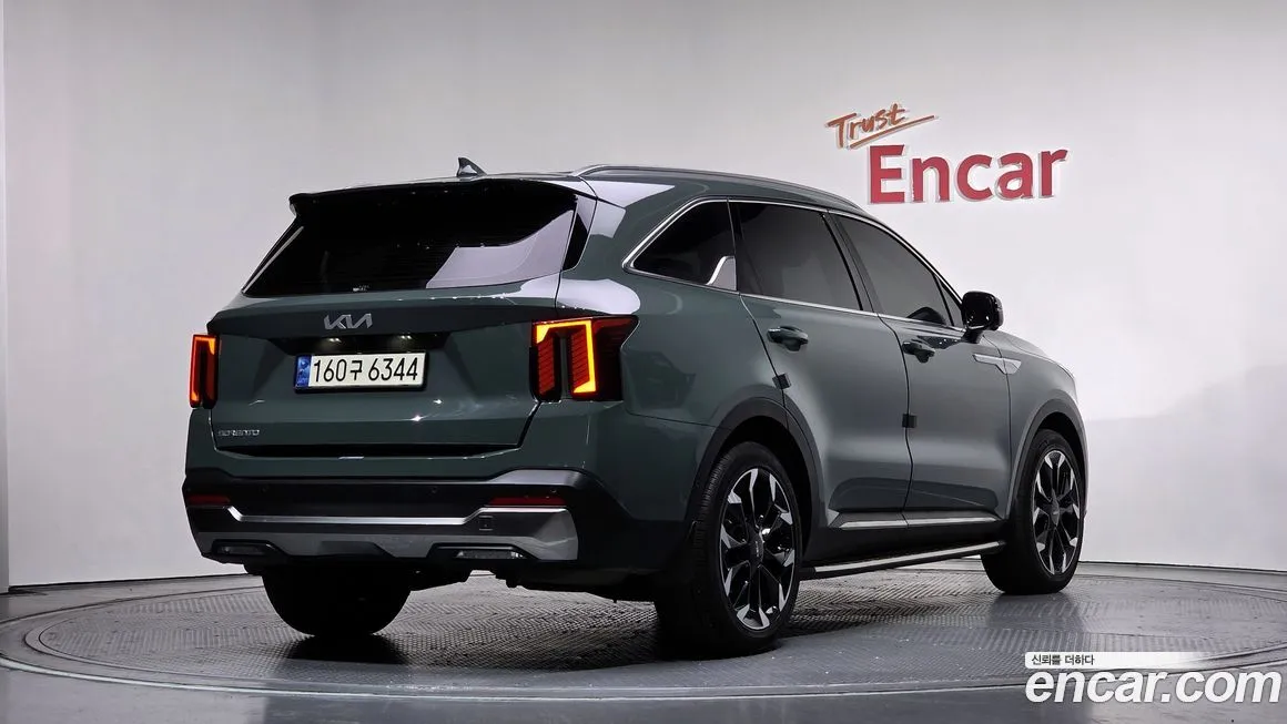 Kia Sorento — фото 5