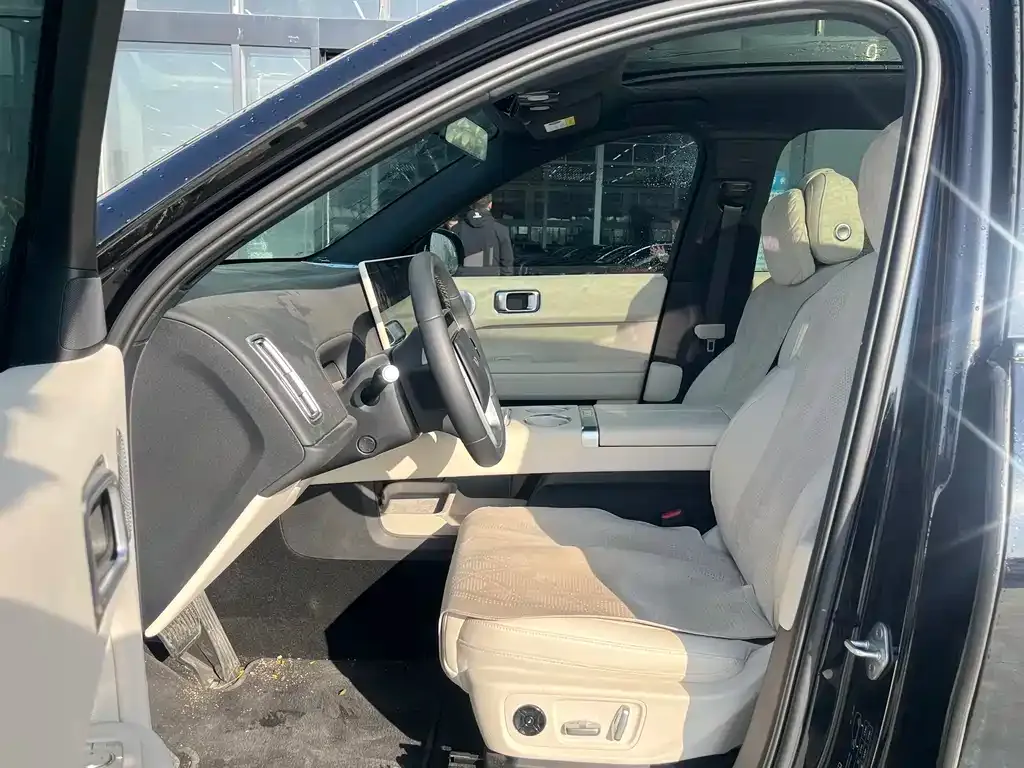 Li Auto L6 2025 из CN, фото 8