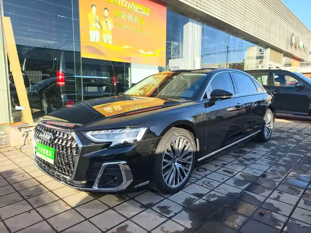 Audi A8 2023 из CN, фото 1