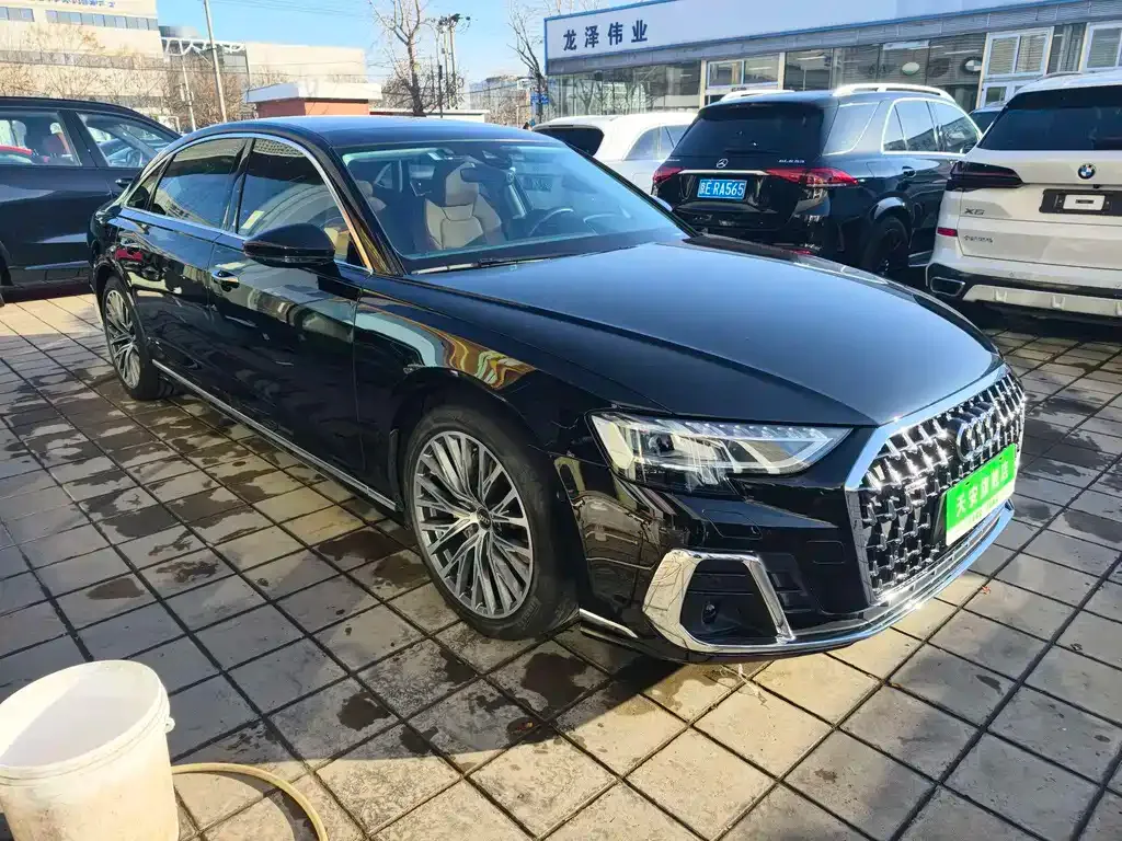 Audi A8 2023 из CN, фото 9