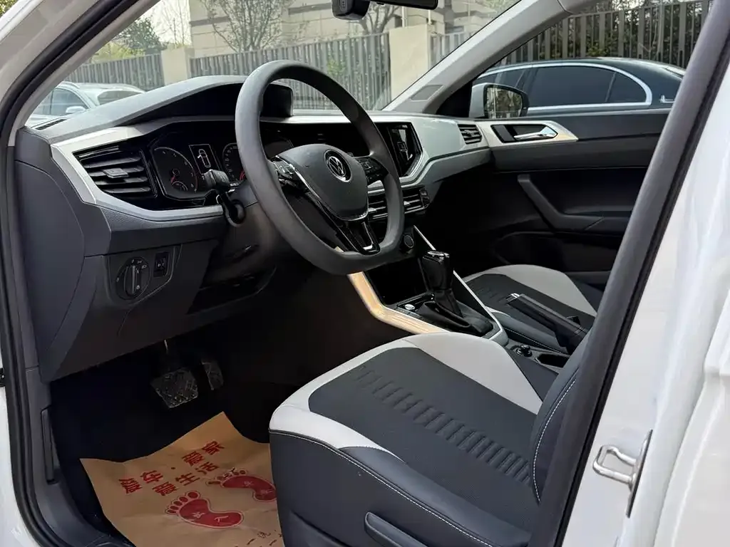 Volkswagen Polo 2023 из CN, фото 7