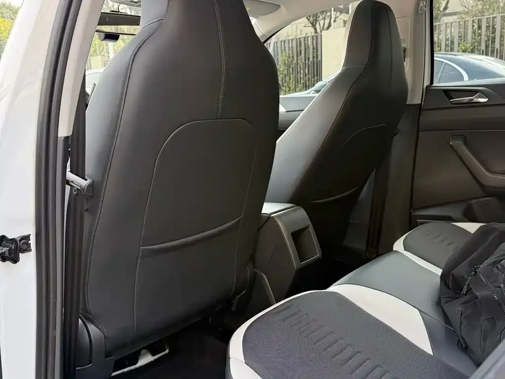 Volkswagen Polo 2023 из CN, фото 6