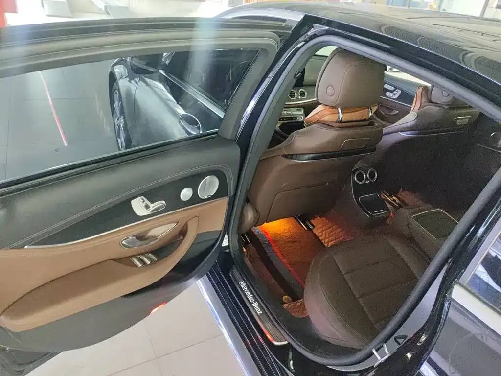 Mercedes-Benz E-Class 2021 из CN, фото 3