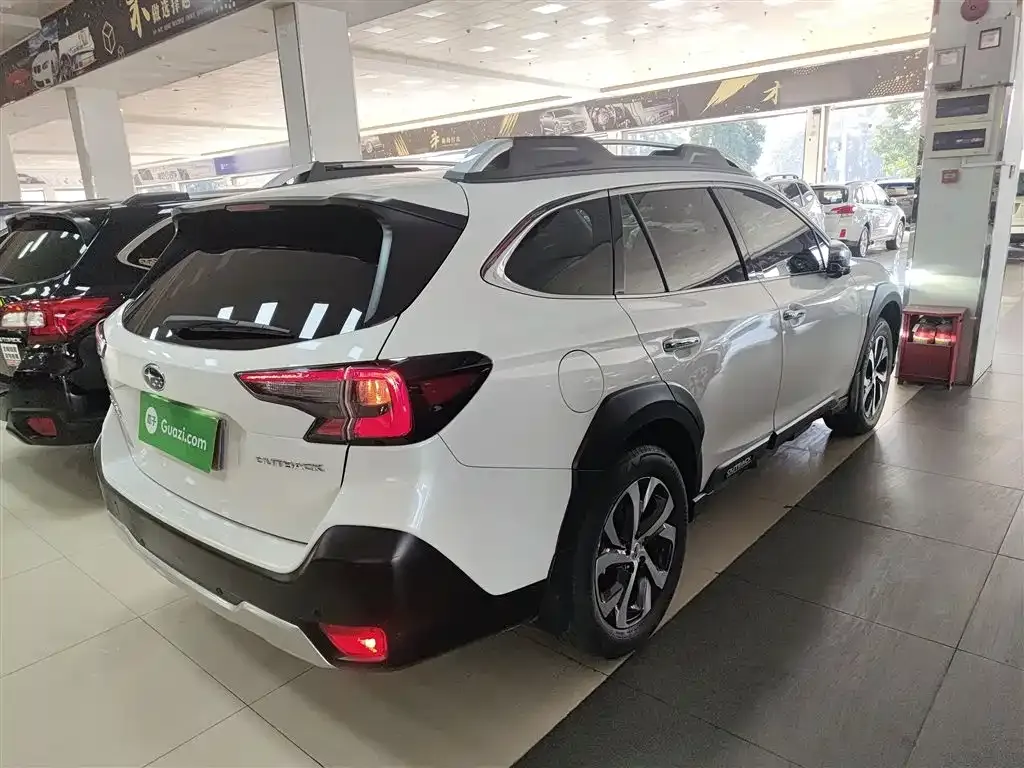 Subaru Outback 2021 из CN, фото 5