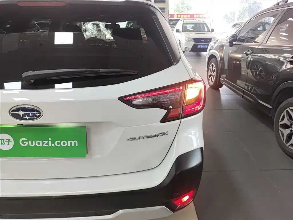 Subaru Outback 2021 из CN, фото 9