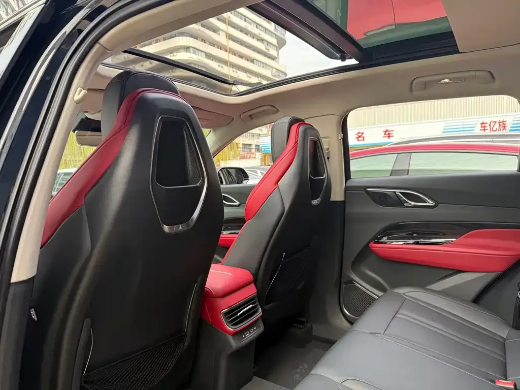 Hongqi HS3 2023 из CN, фото 2