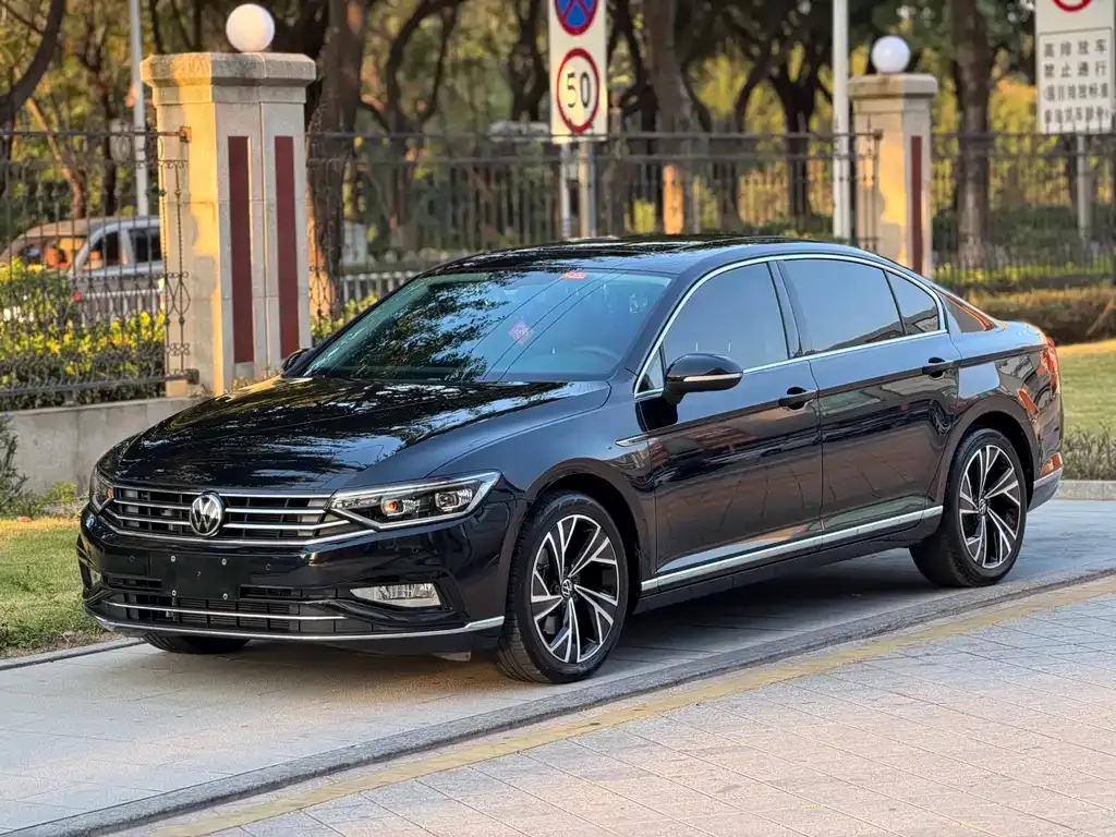 Volkswagen Magotan 2022 из CN, фото 1