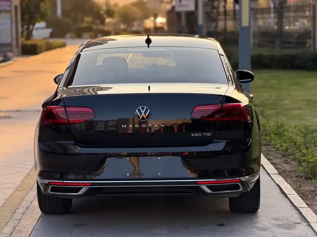 Volkswagen Magotan 2022 из CN, фото 8