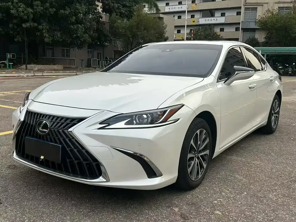 Lexus ES 2024 из CN, фото 1