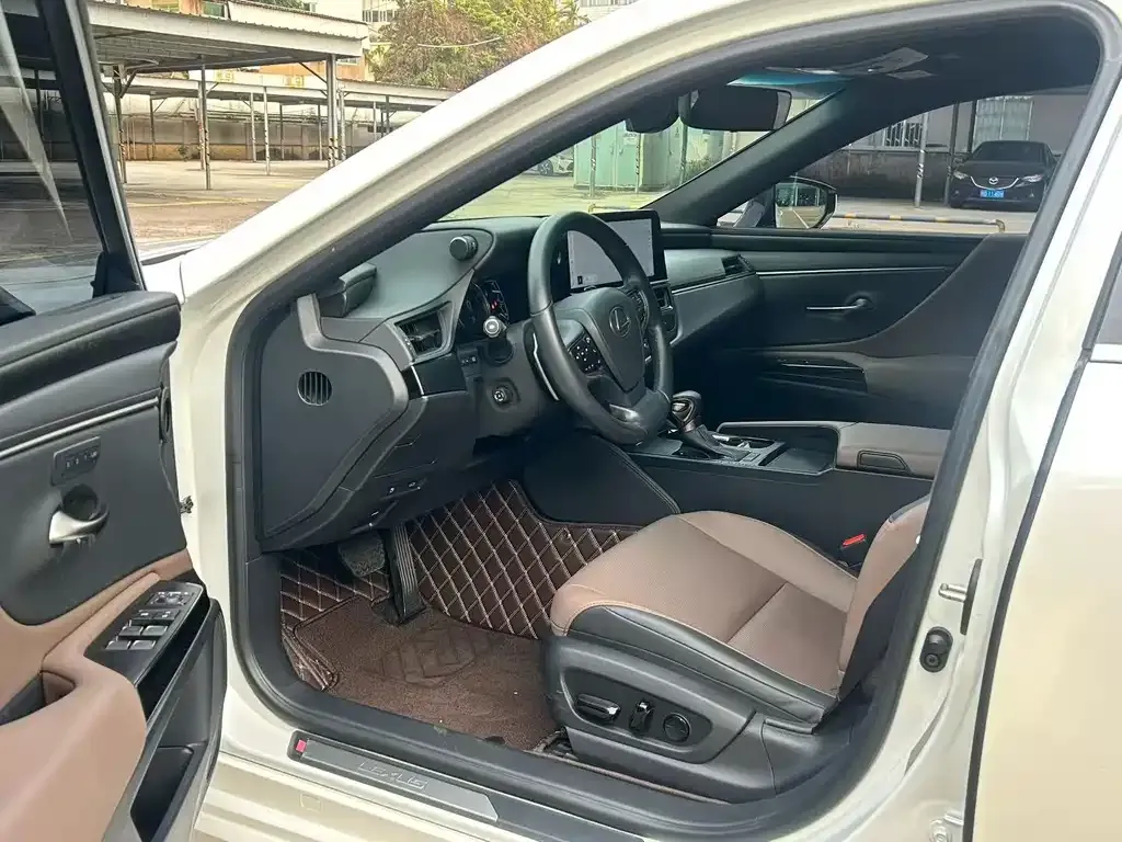 Lexus ES 2024 из CN, фото 5